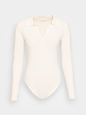 Sweter Glamorous mleczny