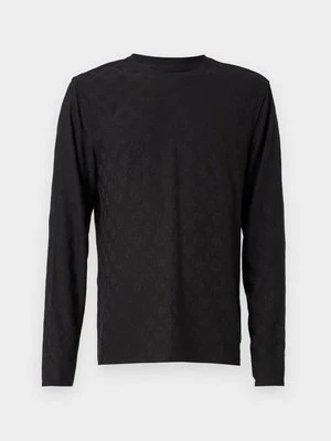 Sweter Guess