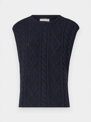 Sweter Johnstons of Elgin