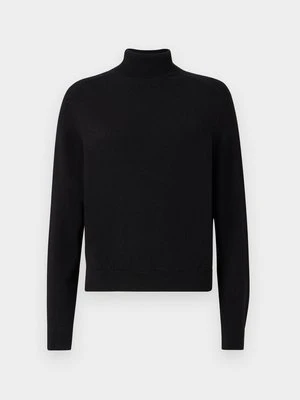 Sweter Johnstons of Elgin