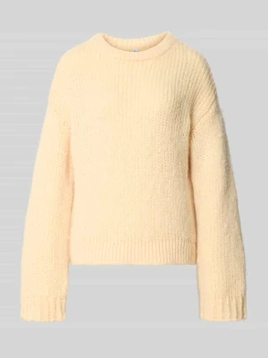 sweter krój regular fit w dwukolorowym wyglądzie model 'DORTHEA' Pieces Jasnożółty