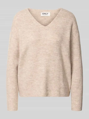 sweter krój regular fit z dekoltem w serek model 'CAMILLA' Only Écru melanż