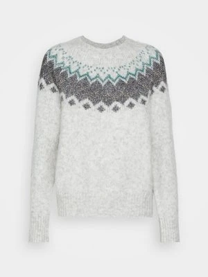 Sweter Naf Naf