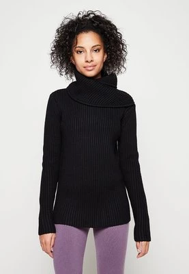 Sweter Nina Ricci