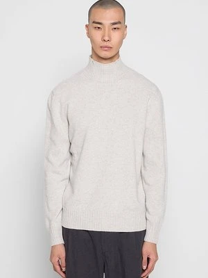 Sweter NN.07