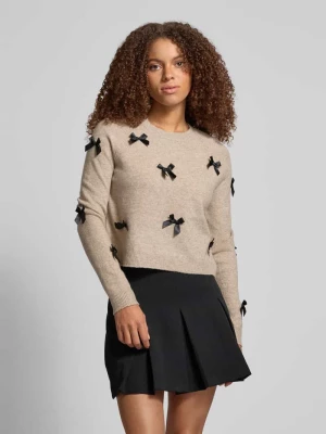 Sweter o kroju regular fit z dzianiny z wiązanymi detalami model ‘NOELLE’ Only