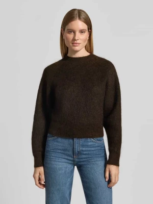 sweter o kroju regular fit z krojem krótkim model 'SLWMIRA' Selected Ciemnobrązowy