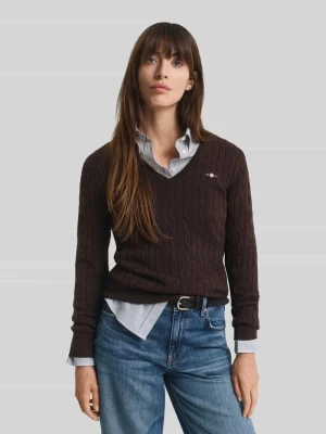 Sweter o kroju regular fit z mieszanki bawełny z wyhaftowanym logo Gant Średniobrązowy