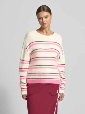 Sweter o kroju regular fit z mieszanki wełny z alpaki z domieszką kaszmiru Marc Cain