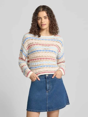 sweter o kroju regular fit z obniżoną linią ramion model 'GEENA' Only Écru
