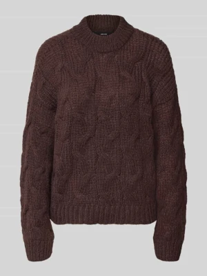 Sweter o kroju regular fit z okrągłym dekoltem model 'MAYBE' Vero Moda Czekoladowy
