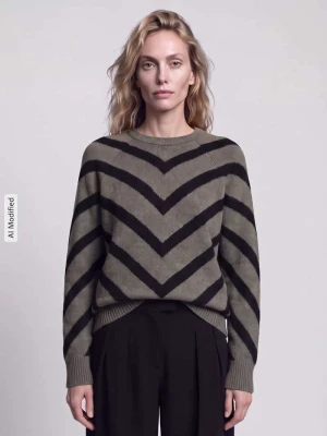 Sweter o kroju boxy fit z raglanowymi rękawami model 'ELIZA' Only Oliwkowy