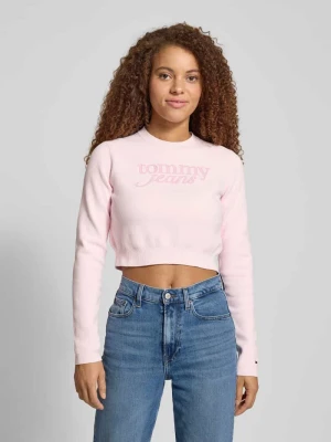 Sweter o kroju regular fit z wyhaftowanym logo Tommy Jeans