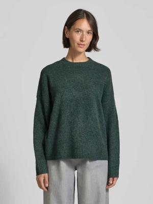 Sweter o kroju relaxed fit z dodatkiem wełny model ‘BOOM’ Vero Moda