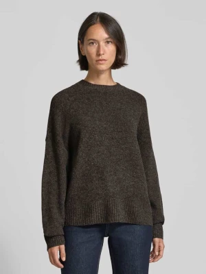 Sweter o kroju relaxed fit z dodatkiem wełny model ‘BOOM’ Vero Moda