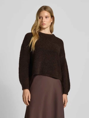 Sweter o kroju relaxed fit z dzianiny z dodatkiem wełny model ‘CARMEN’ Vero Moda