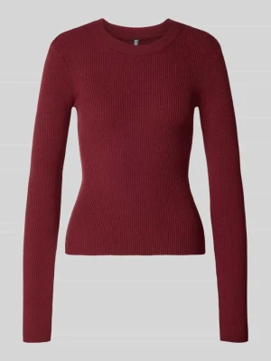 Sweter o kroju slim fit z dzianiny z mieszanki wiskozy model ‘MIRA’ Pieces