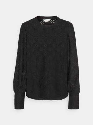 Sweter Object Tall