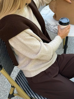Sweter Olmera - 100% wełna merino superfine - by Olga Urbanowicz - WKRÓTCE LAÏF