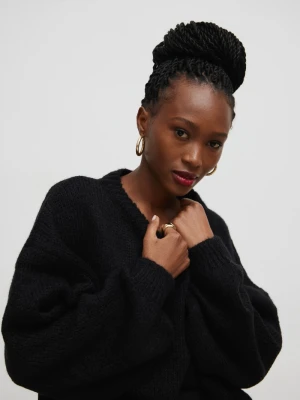 Sweter oversize z bufiastym rękawem BLACK - RIVERO Marsala