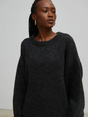 Sweter oversize z bufiastym rękawem GRAFITOWY - RIVERO-UNI Marsala