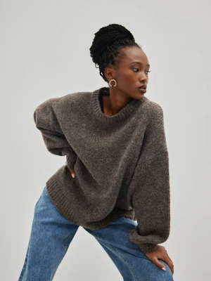 Sweter oversize z bufiastym rękawem w kolorze BROWN MELANGE - RIVERO-UNI Marsala