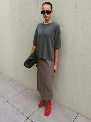 Sweter oversize z krótkim rękawem antracytowy - Kobieta - - MANGO