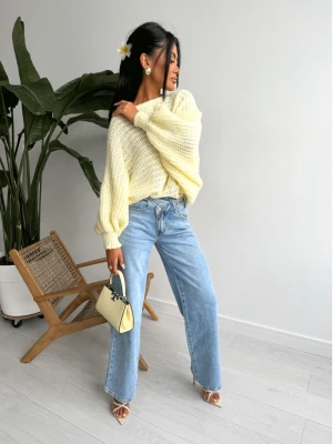 Sweter oversize z marszczonym tyłem KADAR - cytrynowy  magmac 