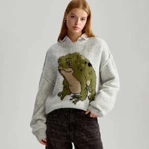 Sweter oversize z nadrukiem żaby House