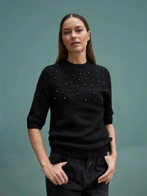 Sweter ozdobiony koralikami czarny Moodo