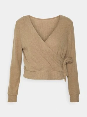 Sweter Pieces Petite