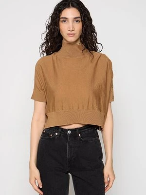 Sweter pinko