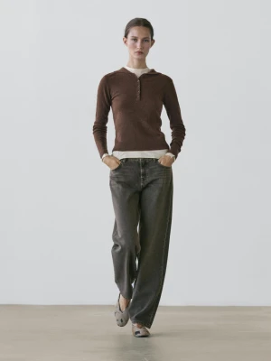 Sweter Polo Z Melanżowej Dzianiny Z Ozdobnym Kołnierzykiem - Brązowy - - Massimo Dutti - Kobieta