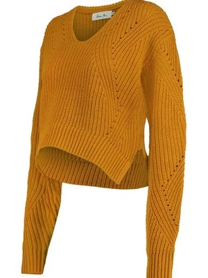 Sweter Queen Mum