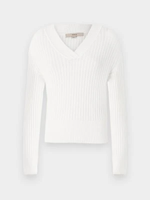 Sweter REMAIN