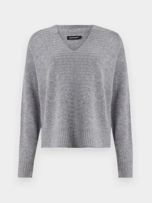 Sweter Repeat