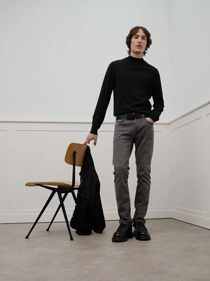 Sweter Sandro czarny