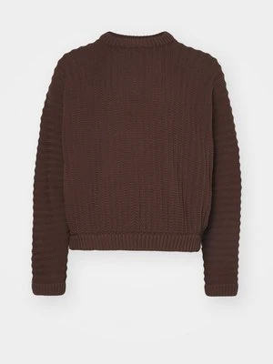 Sweter Sunnei