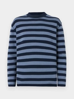 Sweter Sunnei