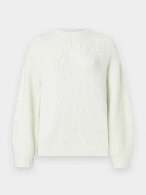 Sweter Vero Moda mleczny
