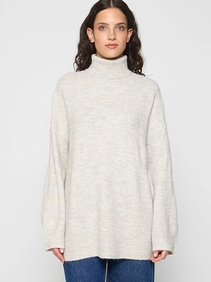 Sweter Vero Moda szary