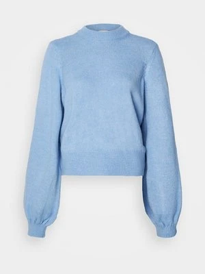 Sweter Vila