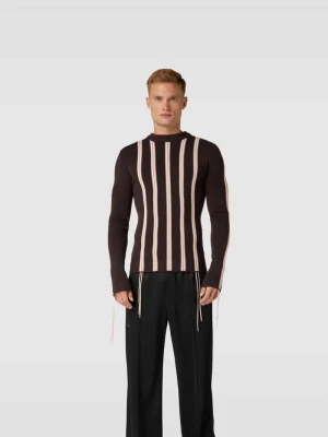 Sweter w dzianinowym wyglądzie GmbH Ciemnobrązowy