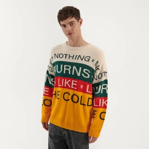 Sweter w kolorowe paski Nothing Burns House