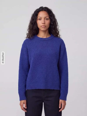 sweter w kroju regular fit z dodatkiem wełny model 'ALLY' Pieces Królewski niebieski