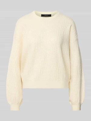 sweter w kroju regular fit z mieszanki wiskozy model 'NANCY' Vero Moda Écru