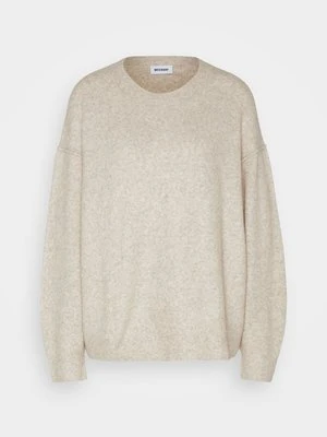 Sweter Weekday beżowy