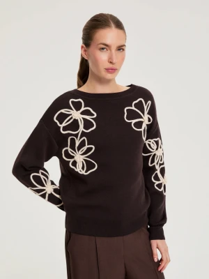 Sweter z aplikacją brązowy Moodo