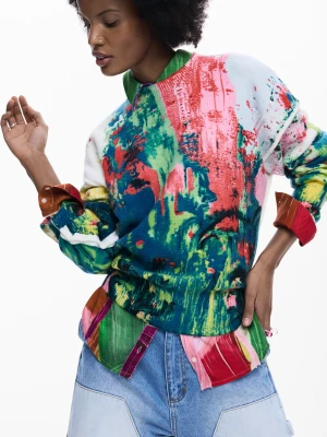 sweter z artystycznym nadrukiem Desigual