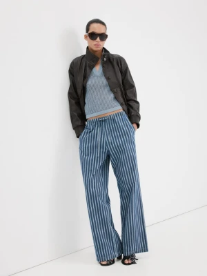 Sweter z ażurowej dzianiny z kołnierzykiem polo błękitny - Kobieta - - MANGO